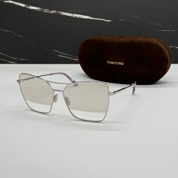 NEW TOM FORD TF738 16C WOMEN SUNGLASSES TOM FORD SYE FT0738/S - Picture 1 of 11